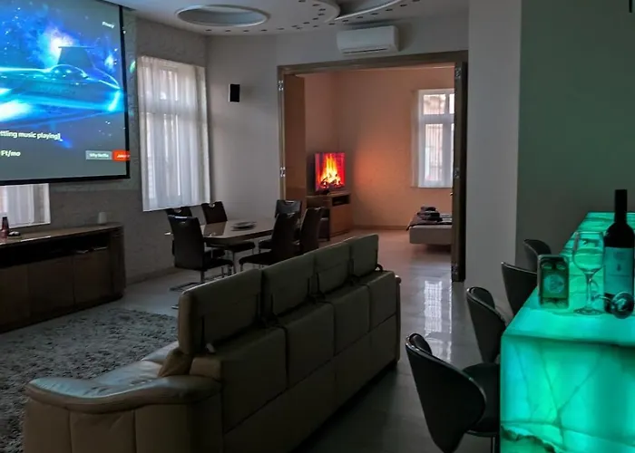 Heart Of Downtown Luxury Condo, Private Spa, Cinema, Patio Lejlighed *
