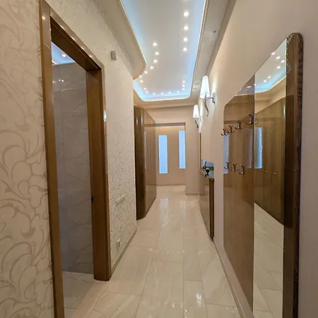 Heart Of Downtown Luxury Condo, Private Spa, Cinema, Patio Appartamento
